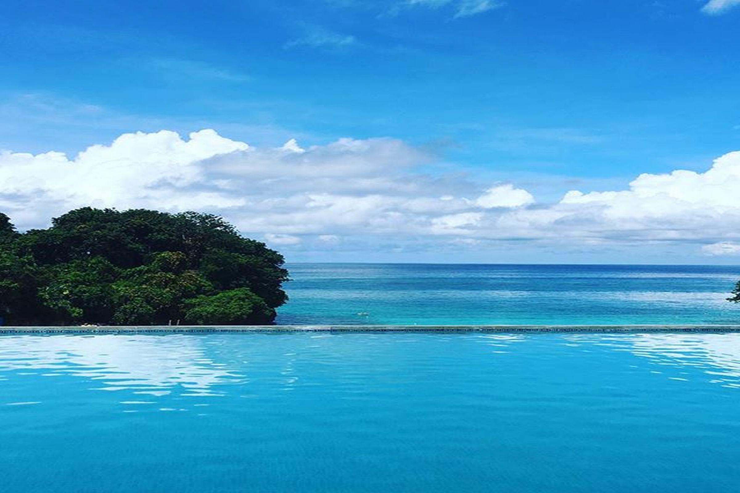 Crimson Resort And Spa Boracay Yapak Exterior photo