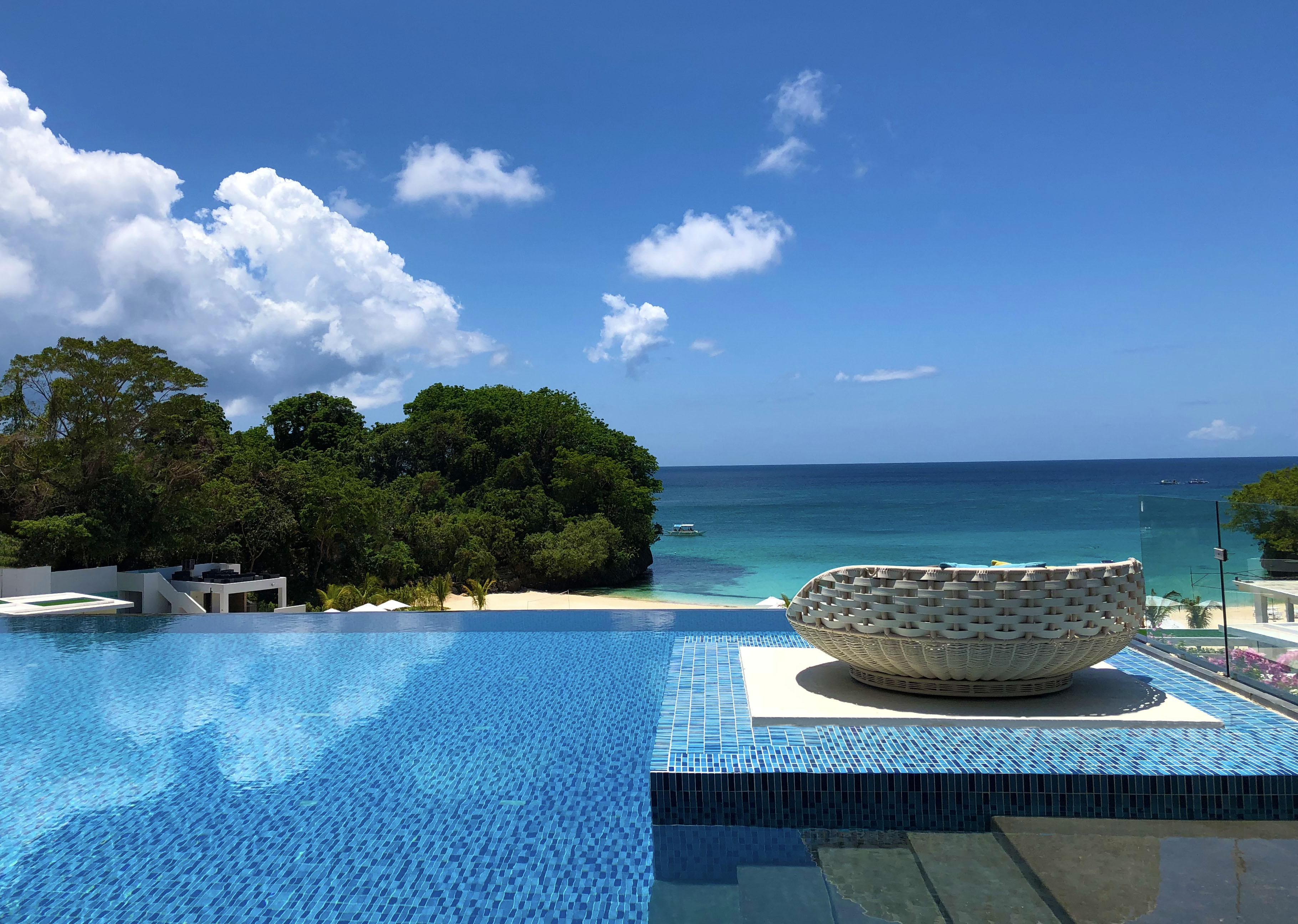 Crimson Resort And Spa Boracay Yapak Exterior photo