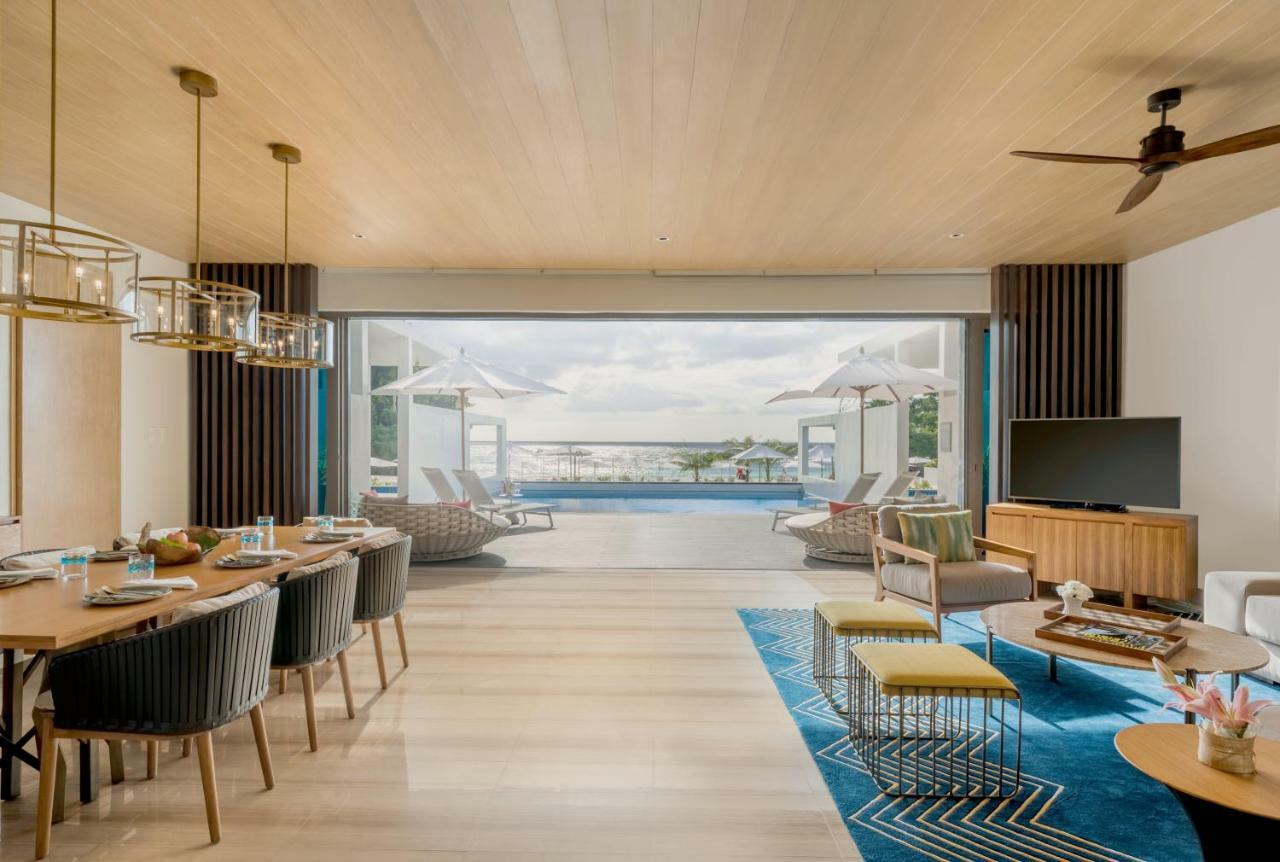 Crimson Resort And Spa Boracay Yapak Exterior photo